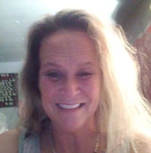 Meet your Posher, Holly